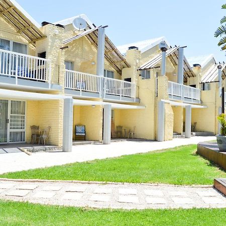 Beach Cabanas Jeffreys Bay Exterior photo